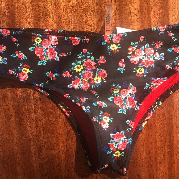 Forever 21 Women’s Bikini Size S - Picture 6 of 8